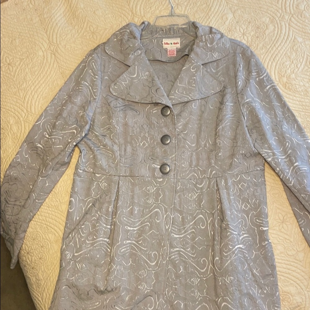 Silver light weight woman’s coat